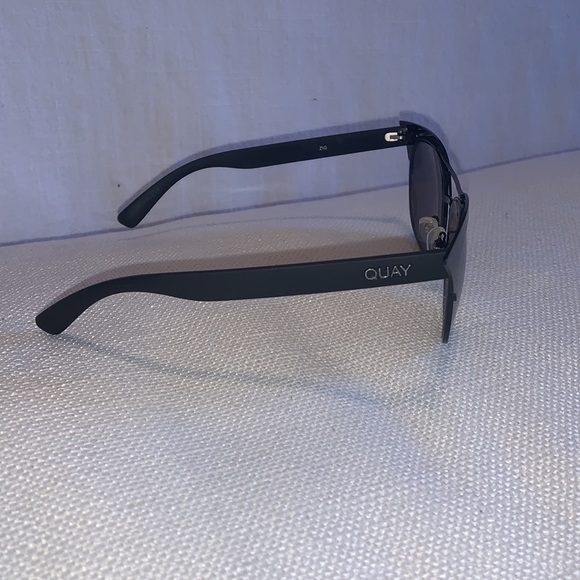 Quay Australia Sunglasses - Picture 3 of 15